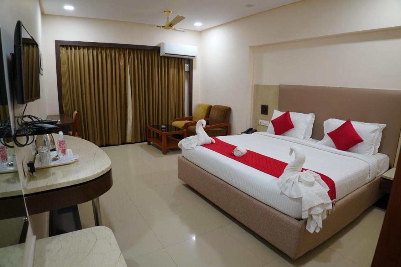 Hotel Grand Nagarjuna By Konark Hotels Guntur Bagian luar foto